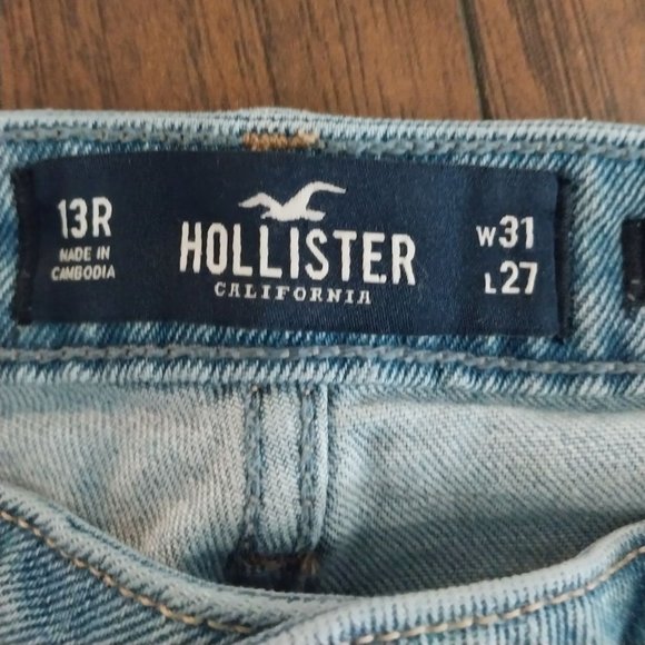 Hollister Ultra High-Rise Mom Jean Distressed Light Wash Raw Hem Sz 13R - Picture 5 of 11